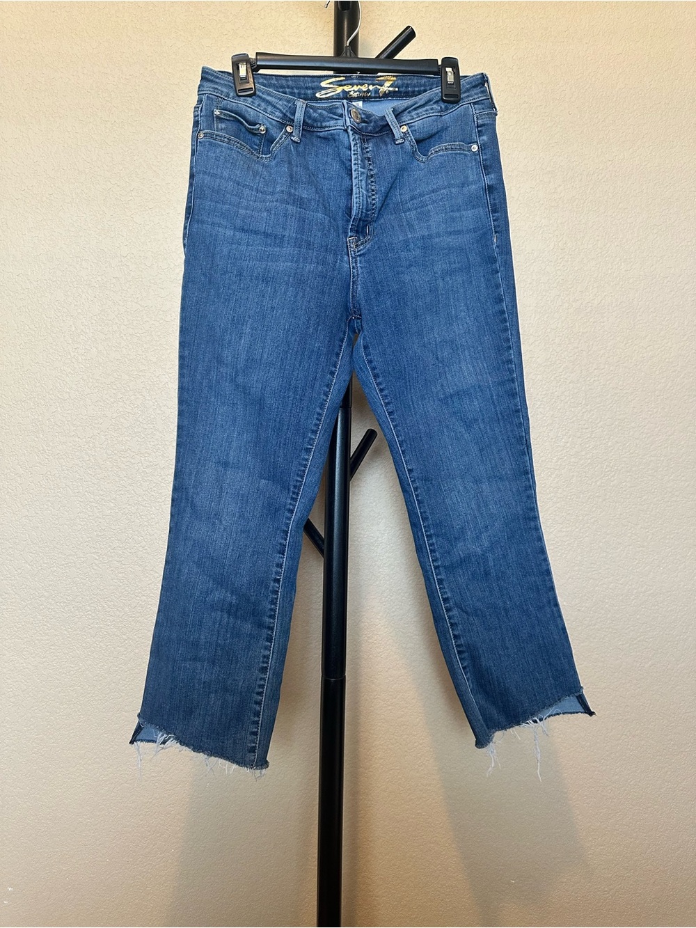 Seven7 Blue Cropped Frayed-Hem Women's Jeans